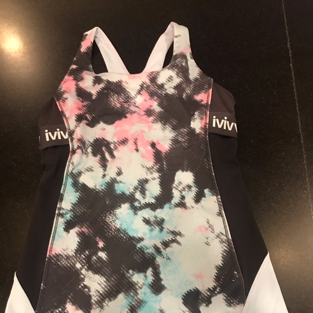 Ivivva Tank sz10